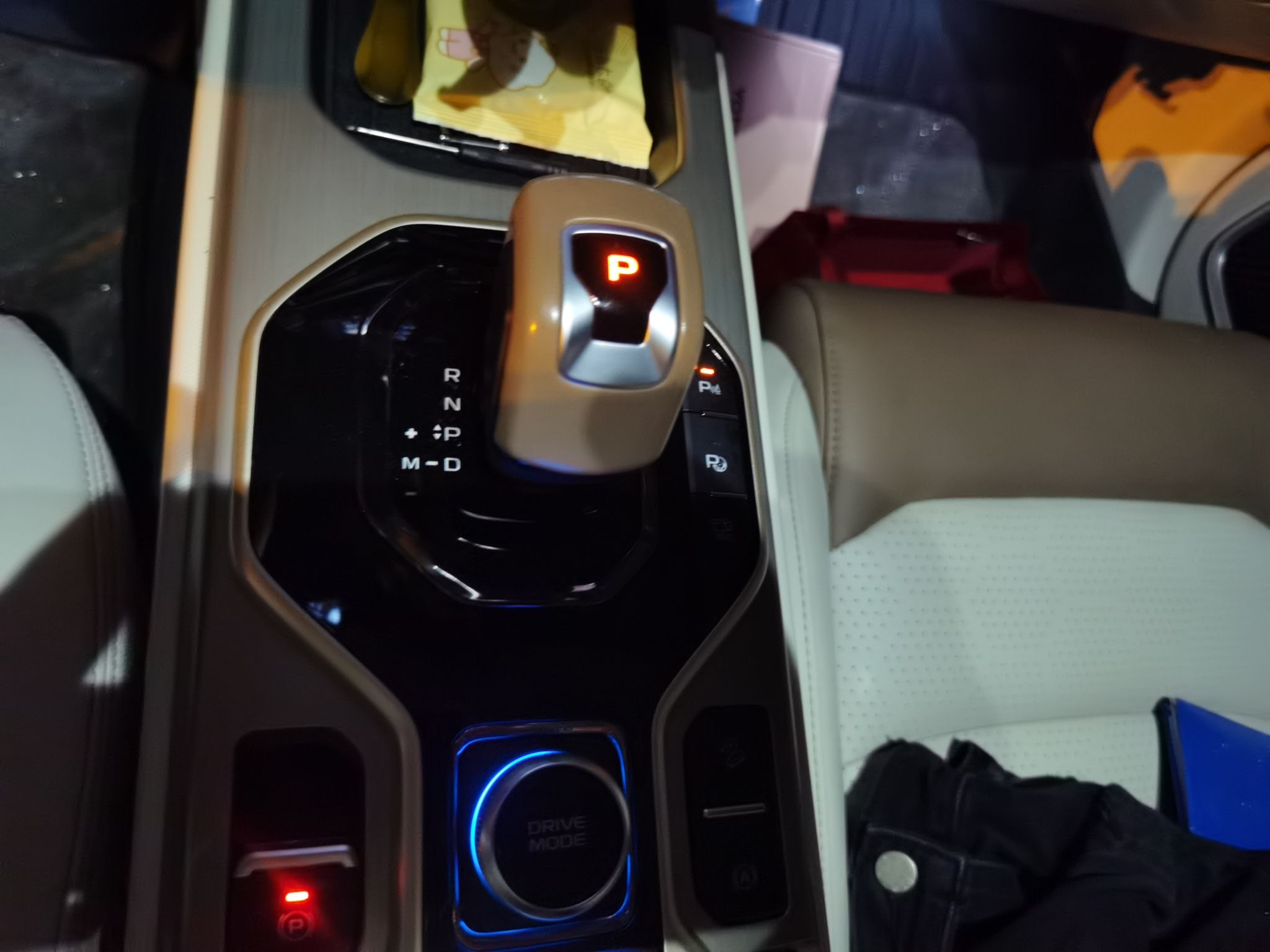 Geely Auto icon 2022 1.5TD Qingyuan Limited Edition — снимка 14