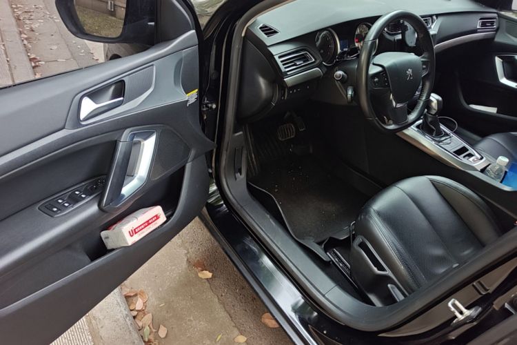 Used Peugeot 408 2016 1.6T Automatic Luxury Edition Driver Seat