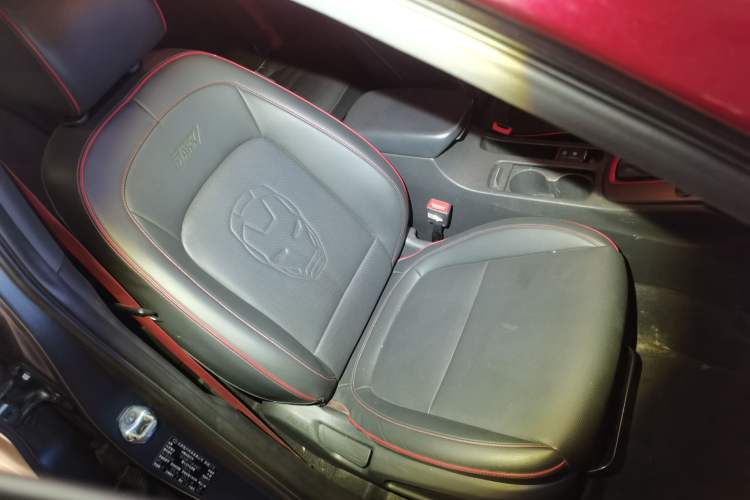 Used Hyundai ENCINO 2019 1.6T Iron Man Edition
