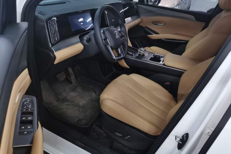 Used BYD Song L DM-i 2024 112 km Leading Edition