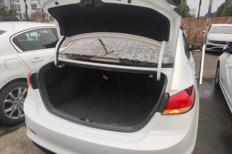 Used Hyundai Elantra (6th Generation / Lingdong) 2019 1.5L CVT ZhiXuan – Elite Version