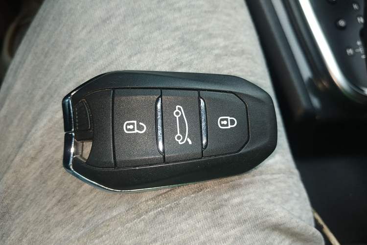 Used Citroen C4L 2014 1.6THP Intelligent Drive Automatic Dynamic Model