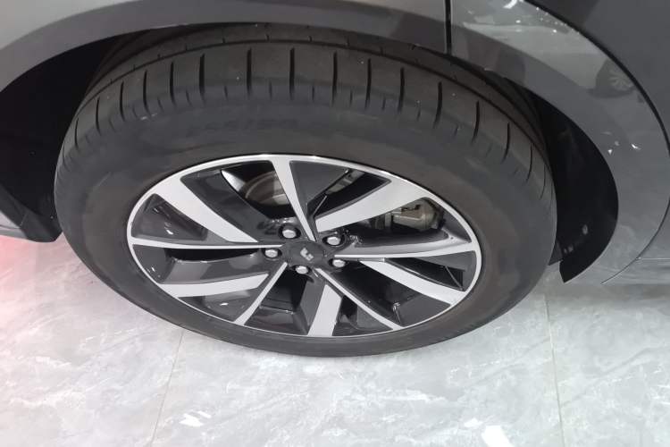 Used Li Auto L7 2023 Pro Model
