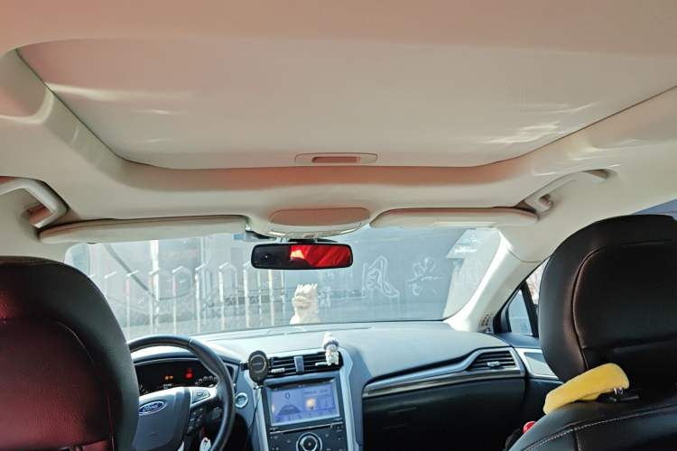 Used Ford Mondeo 2017 EcoBoost 180 Stylish Model Headliner