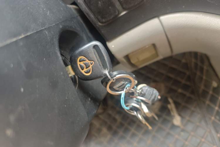 Used FORTHING Lingzhi 2015 V3 1.5L 7-seat Standard Model
