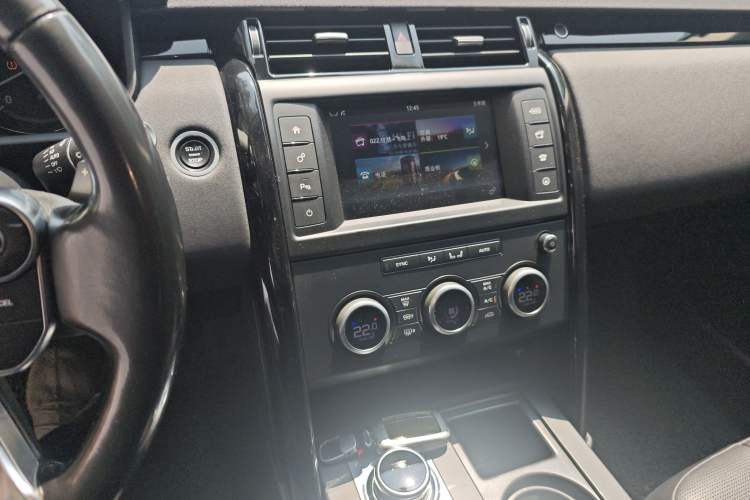 Used Land Rover Discovery 2017 3.0 SC V6 SE