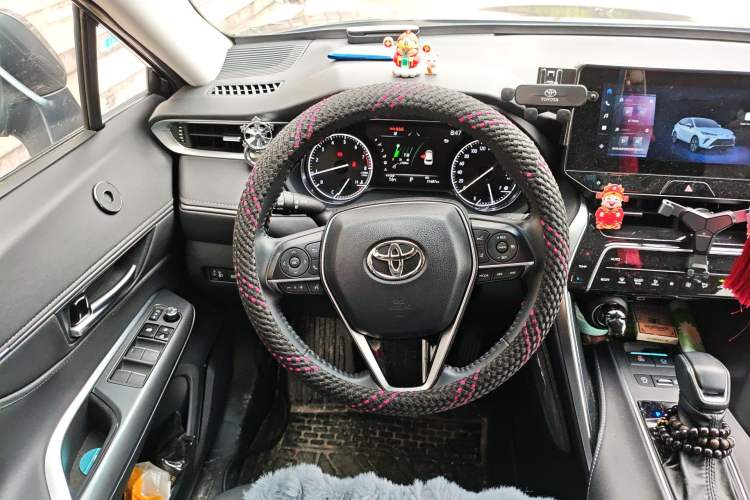 Used Toyota Venza 2023 2.0L CVT Two-Wheel Drive Luxury Edition Steering Wheel