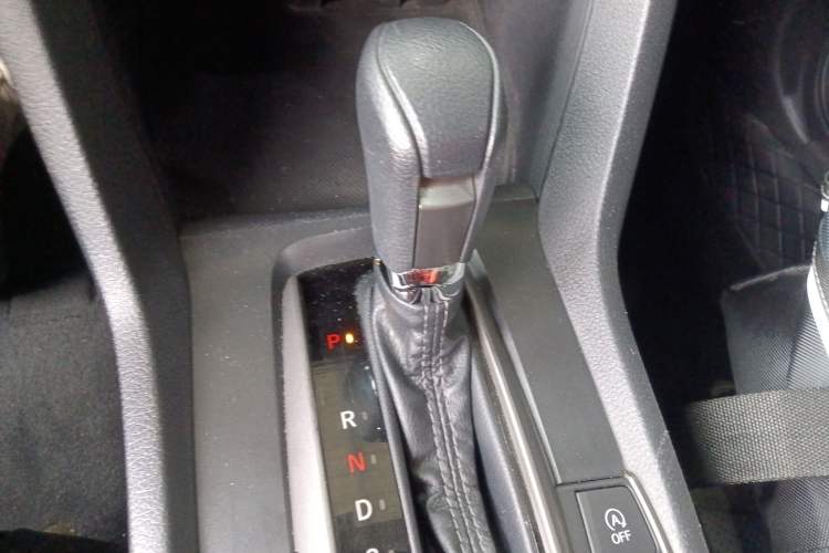 Used Honda Civic 2021 HATCHBACK 220TURBO CVT New Trendsetter Gear Lever