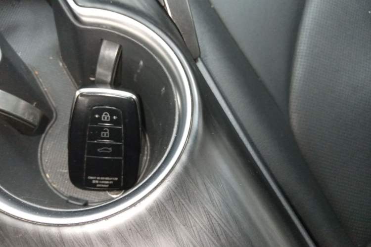 Used Toyota Camry 2021 2.5G Luxury Edition Vehicle Key