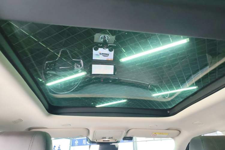 Used Land Rover Range Rover Evoque 2023 Aurora L 249 PS Luxury Edition