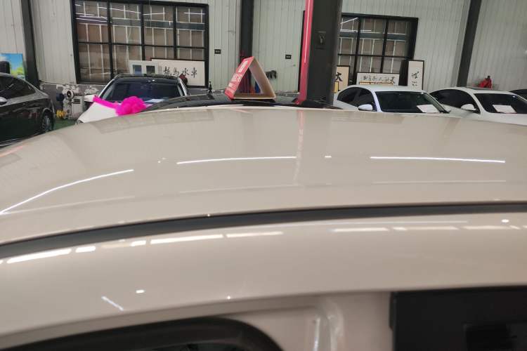 Used Wuling Bingo 2023 333 km Fast-Share Version Roof