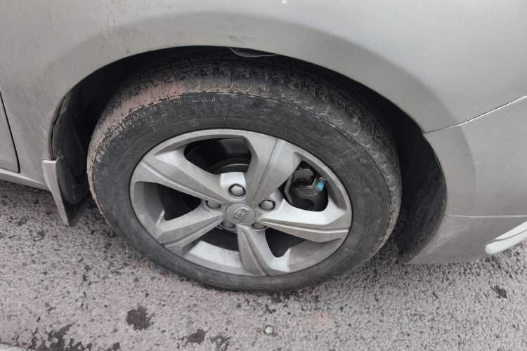 Used Geely Auto Emgrand GL 2018 1.8L DCT Elite Smart Connectivity Version Right Front Wheel Hub