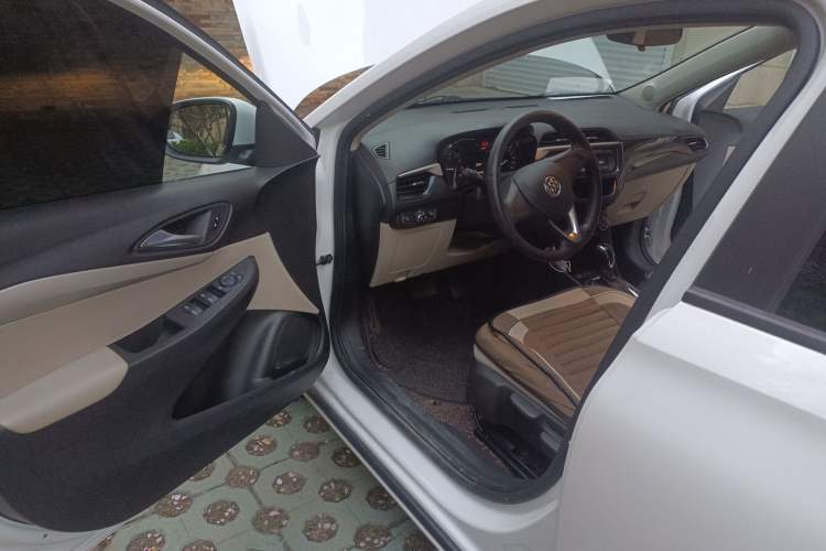 Used Buick Excelle 2020 15N CVT Elite Edition Driver Seat