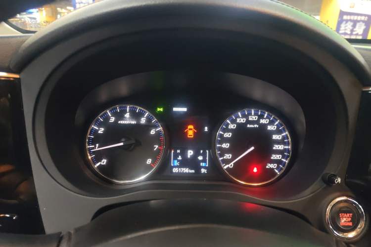 Used Mitsubishi Outlander 2016 2.4L 4x4 Luxury Edition 7-Seater