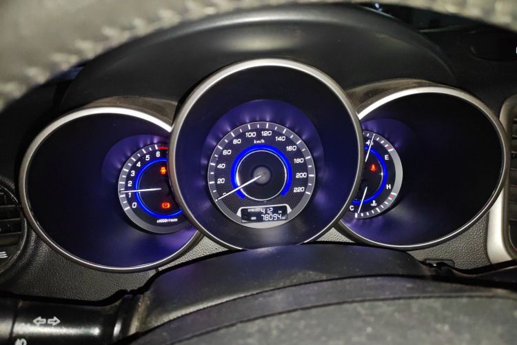 Used CHANGAN Eado 2015 1.6L Manual Luxury Model China IV Standard Instrument Cluster