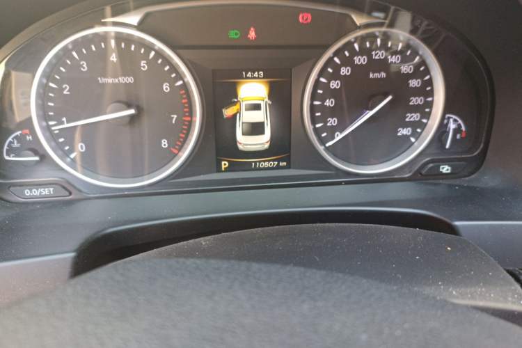 Used Geely Auto Emgrand GT 2016 2.4L Zunya Model Odometer Close Up