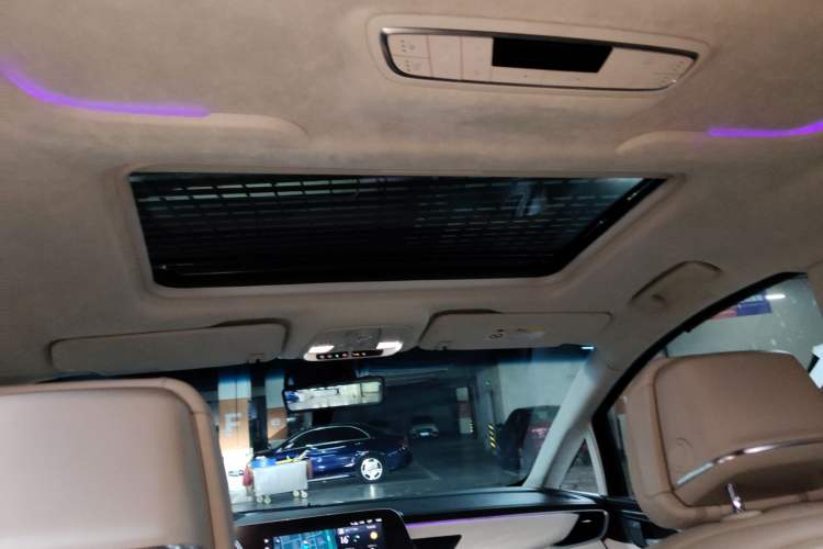 Used Buick GL8 2022 Avenir Aivia 7-Seater Deluxe Edition