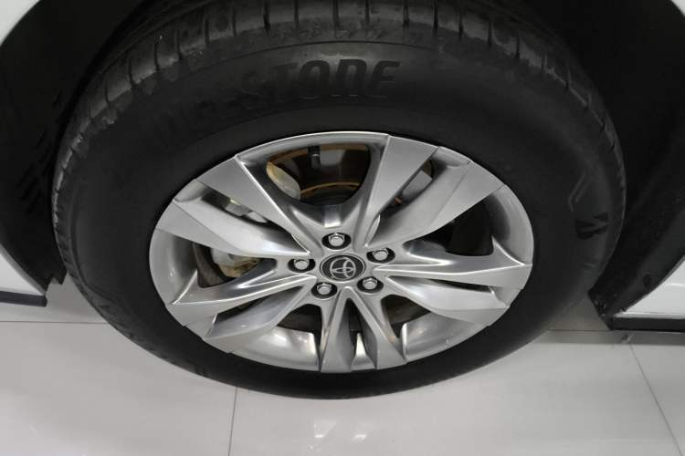 Used Toyota Sienna 2024 2.5L Hybrid Four-Wheel Drive Prestige Edition