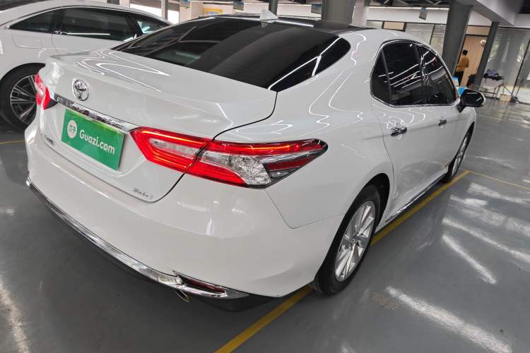 Used Toyota Camry 2023 2.0G Luxury Edition
