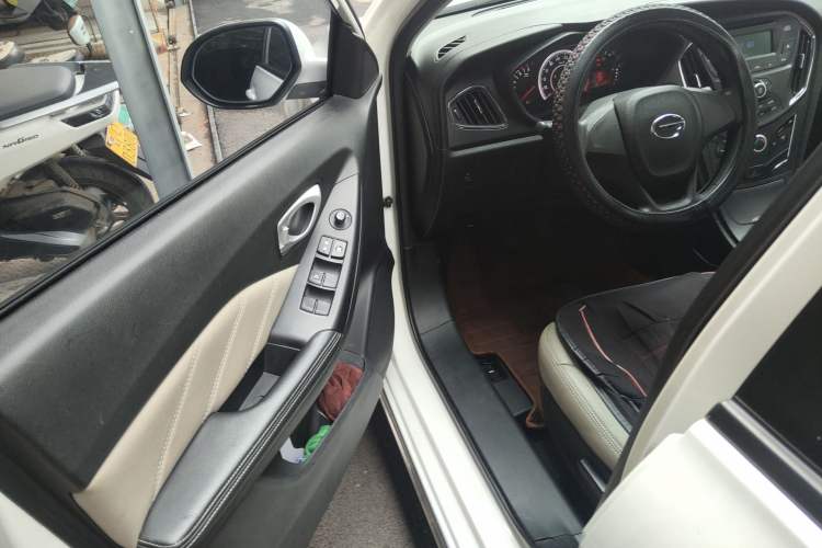 Used GAC Trumpchi GA3S Vision 2014 1.6L Manual Elite Edition
