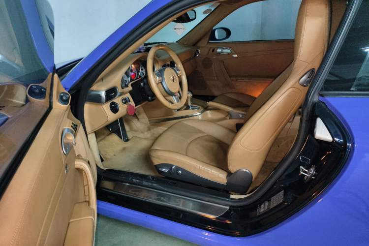 Used Porsche 911 2006 Carrera S AT 3.8L
