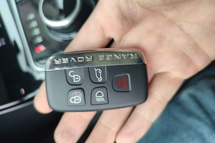 Used Land Rover Range Rover Velar 2020 P250
