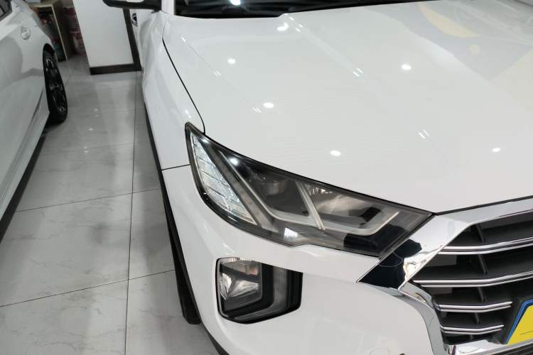 Used Hyundai Tucson 2019 280TGDi Dual-Clutch Two-Wheel Drive Smart Connect Version China V Standard Right Front Headlight