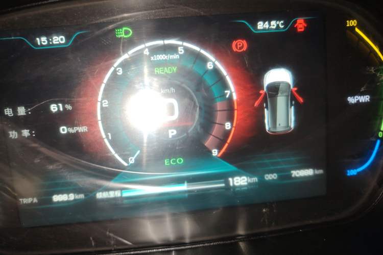 Used Dayun Yuehu 2021 32.85 kWh Two-Wheel-Drive Sprite Version Instrument Cluster