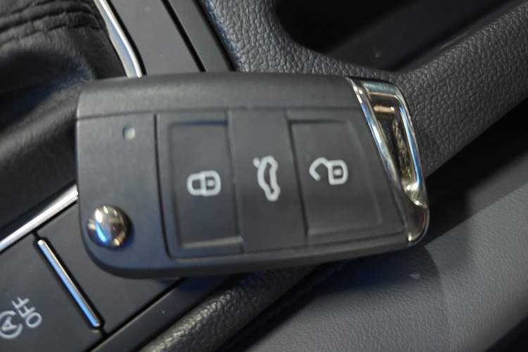 Used Volkswagen Sagitar 2025 200TSI DSG Flyover Edition Vehicle Key