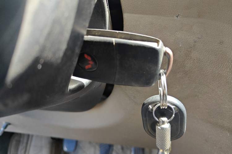 Used Wuling Hongguang 2010 1.4L Standard Version Vehicle Key