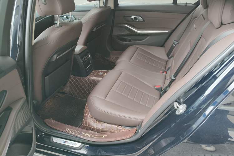 Used BMW 3 Series 2021 Facelifted 320Li M Sport Package Left Rear Seat