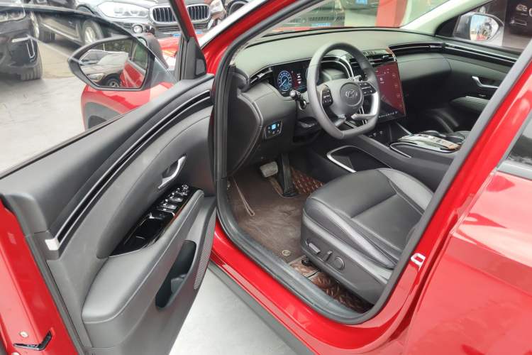 Used Hyundai Tucson 2022 Tucson L 2.0L Hybrid · Flagship Edition
