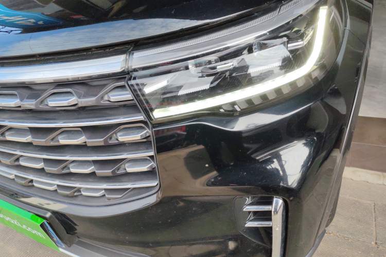 Used Ford Explorer 2023 EcoBoost 285 Four-Wheel Drive Stylish Plus Version 7 Seats
