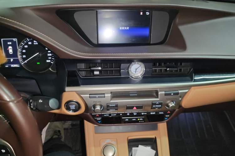 Used Lexus ES 2015 200 Elite Edition Audio And AC Panel