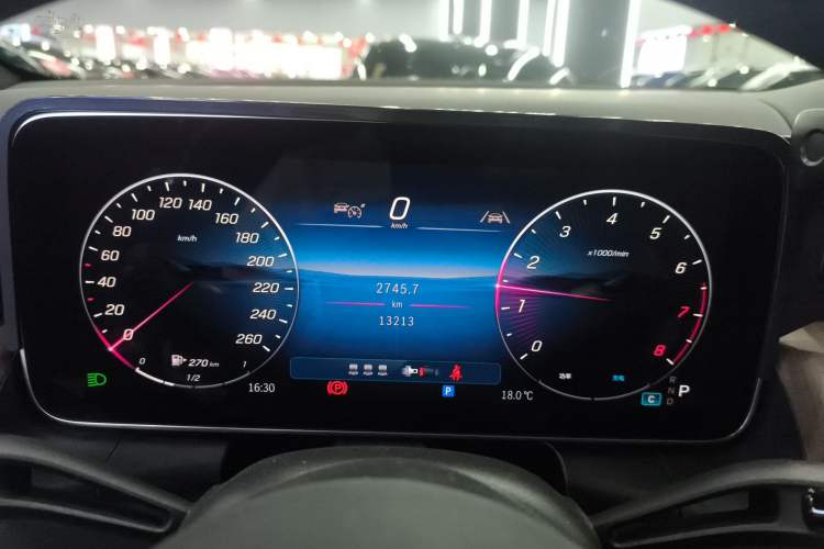 Used Mercedes-Benz GLC 2025 Refreshed GLC 300 L 4MATIC Dynamic Version 5 Seats Instrument Cluster