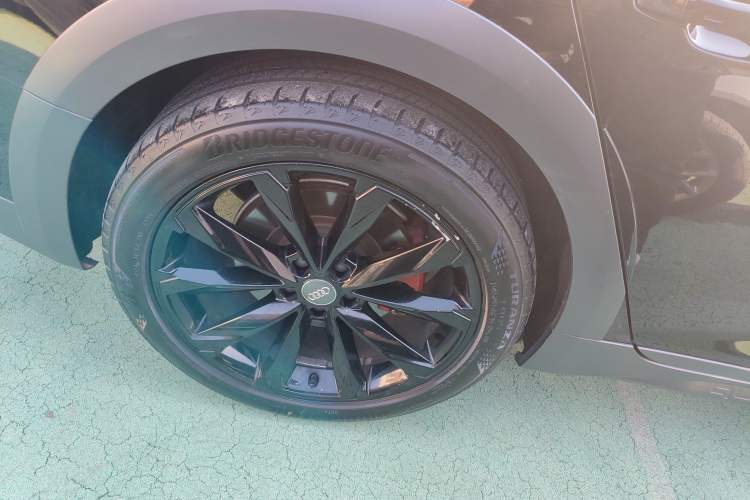 Used Audi A6 (Import) 2020 allroad quattro Explorer 55 TFSI Prestige Off-Road Model