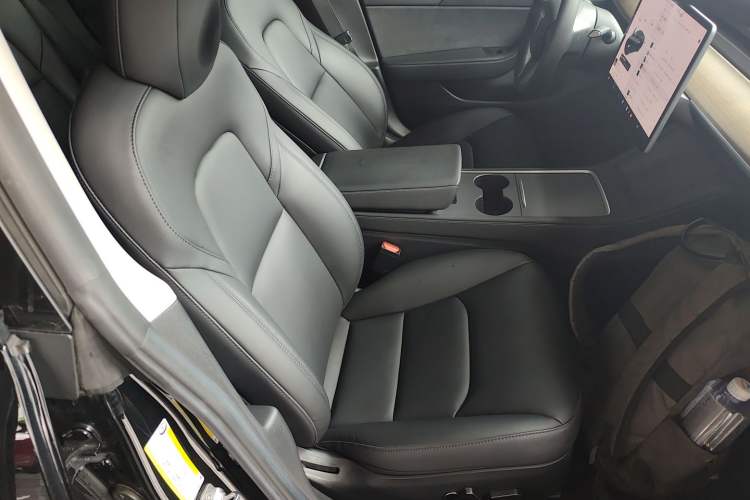 Used Tesla Model 3 2021 Performance High-Performance All-Wheel-Drive Version Right Front Seat