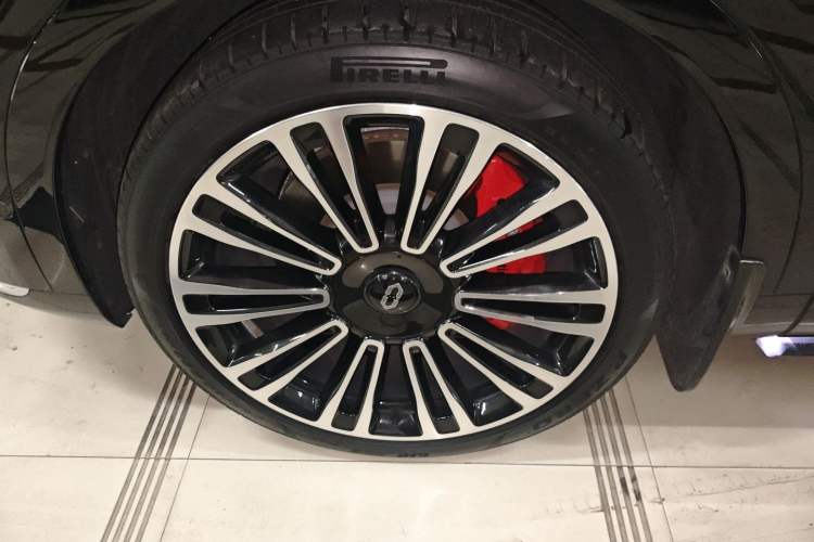 Used Hima AITO M9 2024 Range-Extended Ultra Version 42 kWh 6-Seater Model Exterior 2