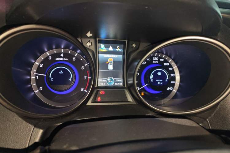 Used Changan CS75 2014 2.0L Manual Luxury Version China IV Standard