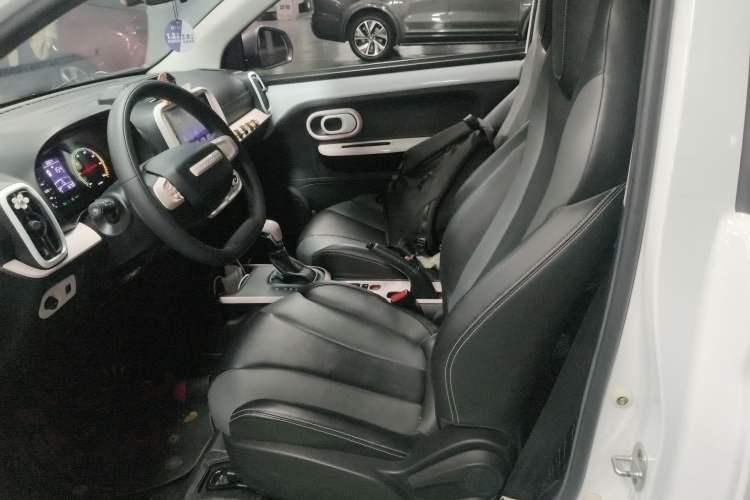 Used Roewe Clever 2022 311km QiQi BoBo Edition
