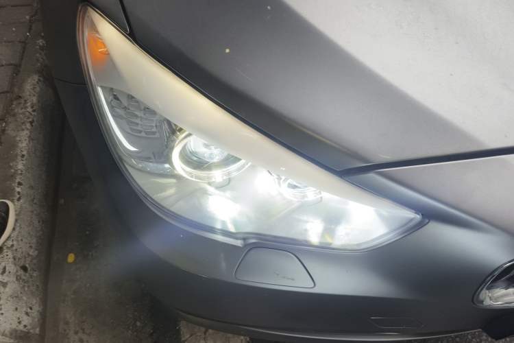 Used BMW 5 Series GT 2015 528i Leading Model
