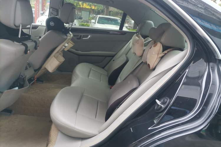 Used Mercedes-Benz E-Class 2013 E 260 L CGI Elegant Model