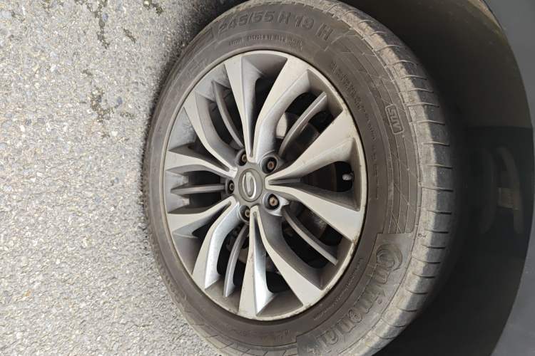 Used GAC Trumpchi GS8 2017 320T Two-Wheel Drive Luxury Smart Connectivity Version (7 Seats)
