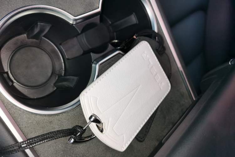 Used Tesla Model Y 2023 Rear-Wheel-Drive Version