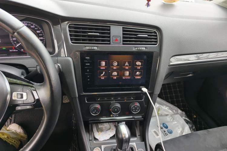 Used Volkswagen Golf 2020 Zhiai Edition 280TSI DSG Luxury Model