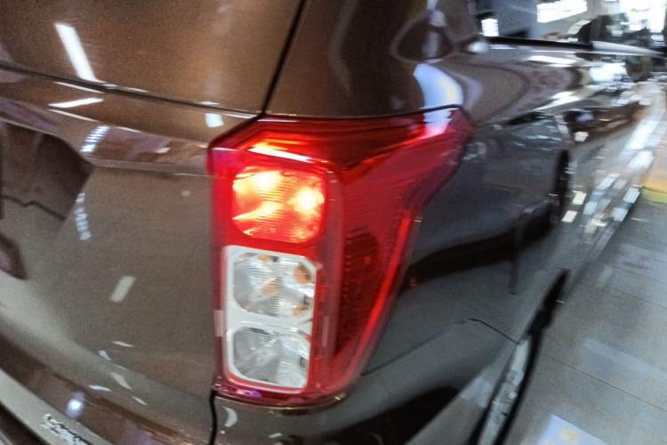 Used Wuling Hongguang 2021 1.5L Revised S Standard Version Hydraulic-Power-Assisted LAR