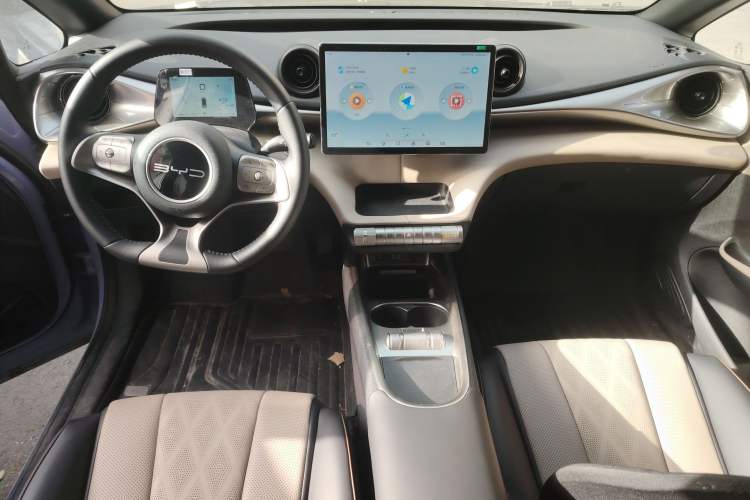 Used BYD Dolphin 2023 420 km Free Version