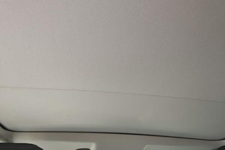 Used Land Rover Discovery Sport 2019 240 PS SE Version China V Standard Headliner