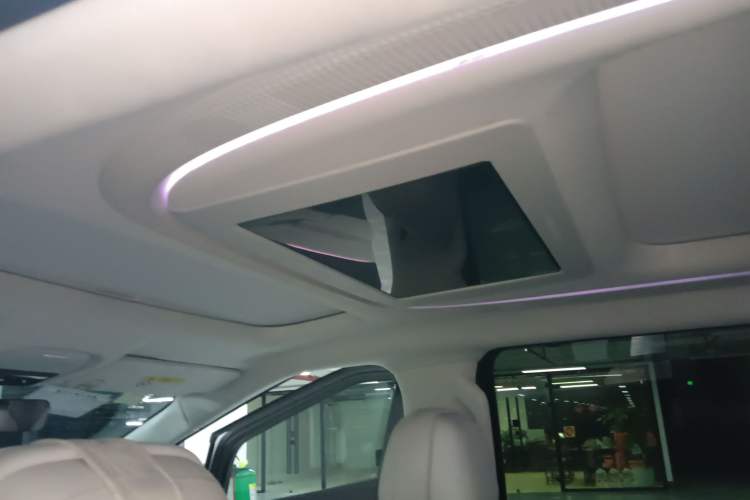 Used XPeng X9 2024 702 Ultra-Long Range Pro