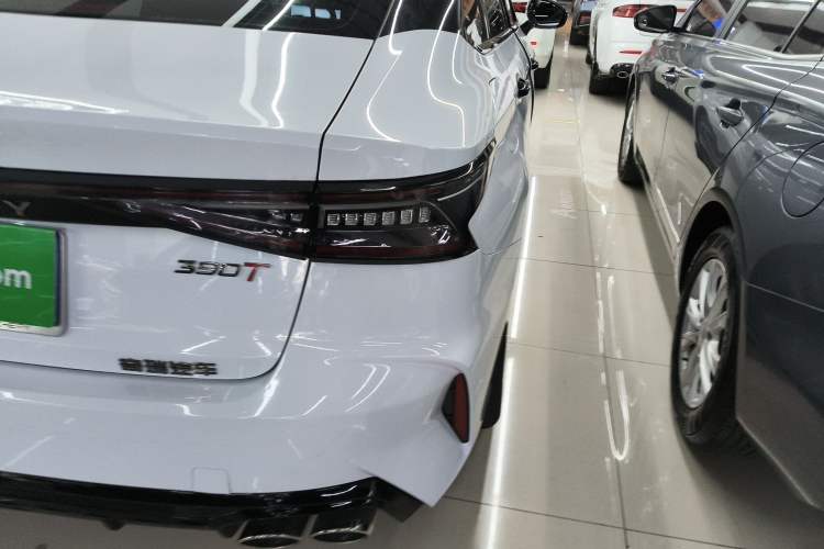 Used Chery Arrizo 8 2023 High-Performance Edition 2.0T DCT Powerfully Equipped